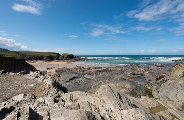 Neptuno, Constantine Bay