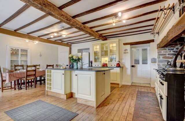 Nethercott Manor - Dos Habitaciones Casa, Capacidad 4