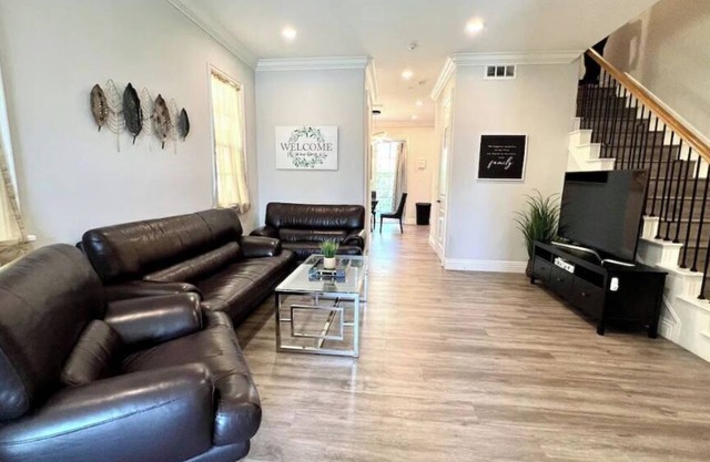 NEW 3BR 2.5BATHS upscale, attached garage, close to DTLA and Universal Studio
