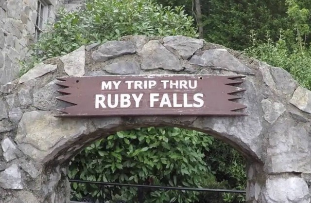 “HOT TUB” "NEW" "5 Stars" "Mins to Ruby Falls" "Chattanooga" “Fire Pit”