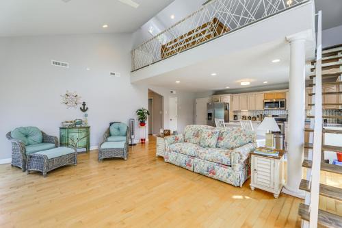 New Bern Home with Water View about 6 Mi to Downtown!