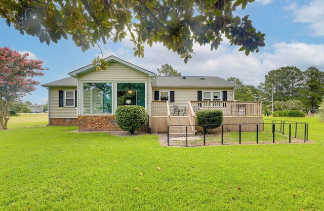 New Bern Vacation Rental w/ Community Amenities!