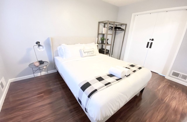 📣NEW!!!✨Charming & Cozy Escape Home Away From Home🏡 Perfect for Extended Stay!!