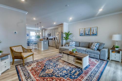 New Coastal Gem Steps to MD & DE Beaches 2-Car garage Sleeps 12