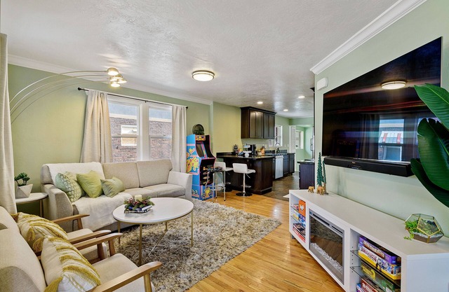 ✨ New Cozy family-friendly home w Hot Tub in Salt Lake City | Sugarhouse ✨