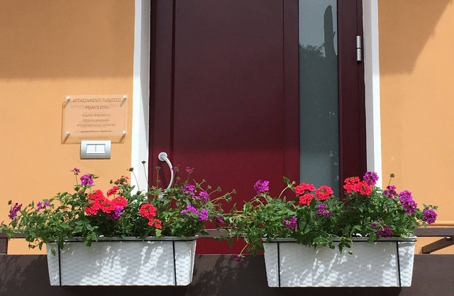 NUEVO Apartments Francesco, Peschiera del Garda en una zona tranquila y central