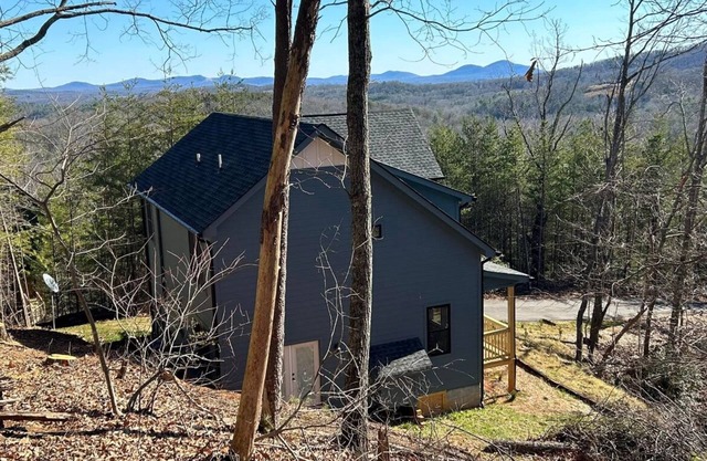 New Home! Hilltop Hideaway near Historic Dahlonega