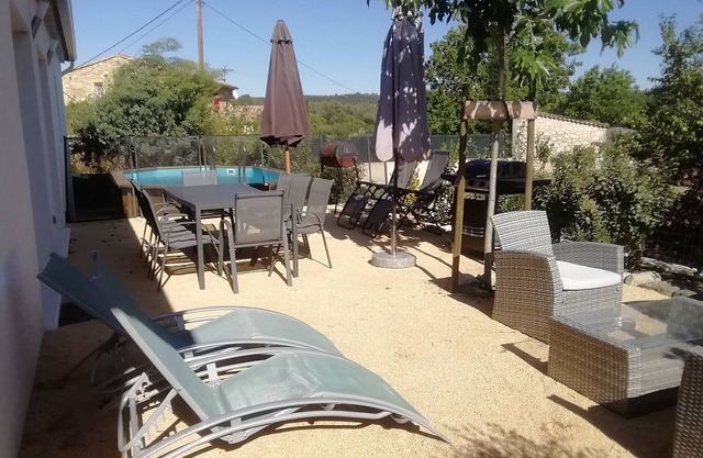 Casa nueva con todas las comodidades modernas.