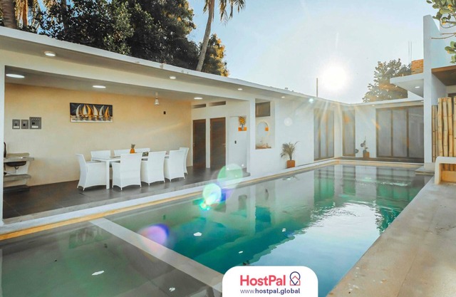 New La Manzanilla Retreat, Vibrant Poolside Living