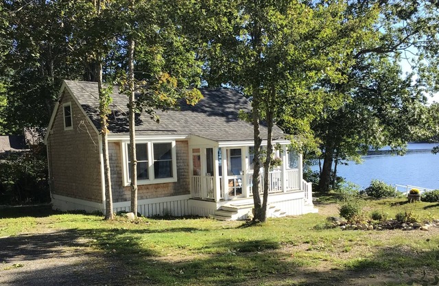 New lakeside cottage!