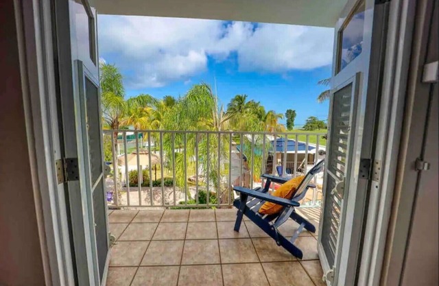 New listing! Spacious 4-bedroom, water-front house in Las Picuas, Río Grande.