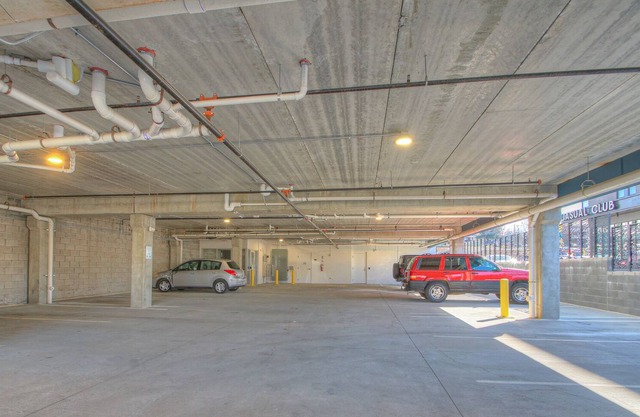 New luxurious Condo Centrally Located in the Heart of East Nashville