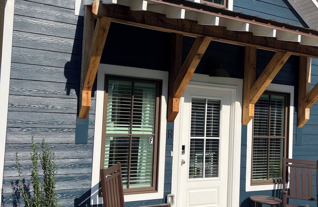 New Luxury 1BR Cottage in Downtown Auburn!