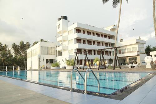 New Ocean Hill Hotel