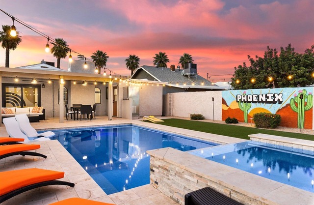 NEW!! ✴ POOL ✴ LUX SPA ✴ 4 BED ✴ ARCADE