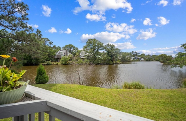 New Rental, Lake Home, Newly Renovated, Golf Cart Included , two king master suites