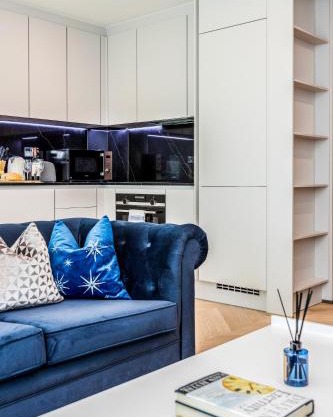 New Riverside Apt Easy to tour London