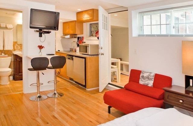 Construccion Reciente Estudio Con Garaje Aparcamiento