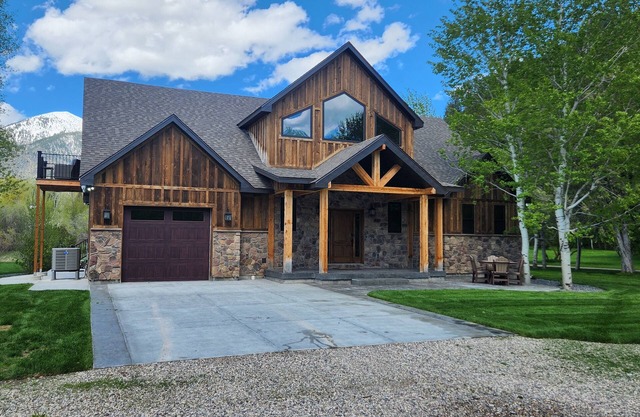 New Swan Valley Cabin on Palisades Creek, Fishing, Hiking, Relaxation!!