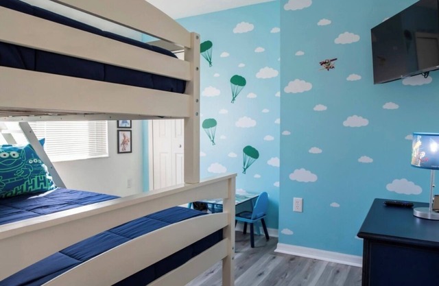 New! Themed rooms, Heated pool with private fenced yard, Pet friendly!