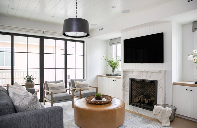 Newly built unit in CDM--oceanside of PCH with rooftop deck--walk to beach