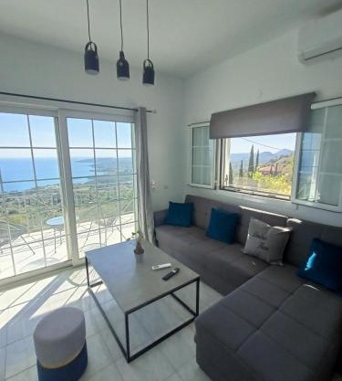 Newly Renovated Endless view Dimitra's House