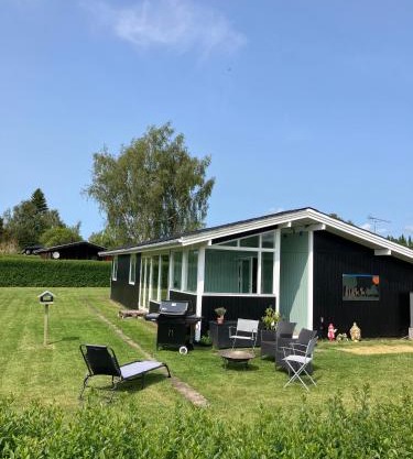 Newly Renovated House In Beautiful Hyllingeriis!