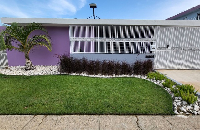 Newly Renovated Large Modern Home in Center of San Juan 337