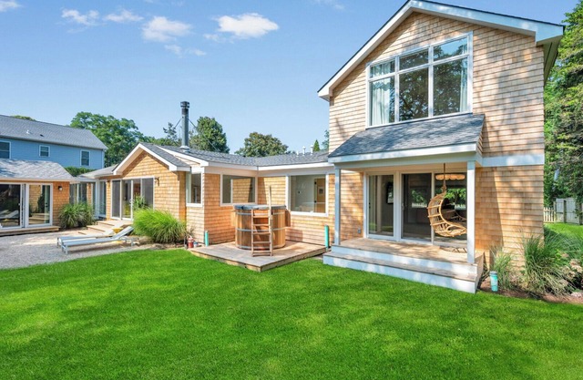 Newly-Renovated Southampton Cottage, Open Floor Plan, Great Room with...