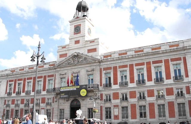 Piso bonito y acogedor cerca del campo y de Centro Comercial -HABITACION 2