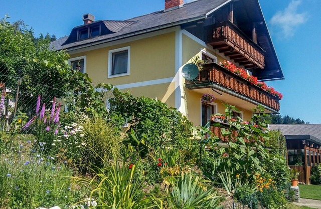 Hermoso apartamento para 6 personas con piscina, WIFI, TV, patio, vista panorámica y aparcamiento