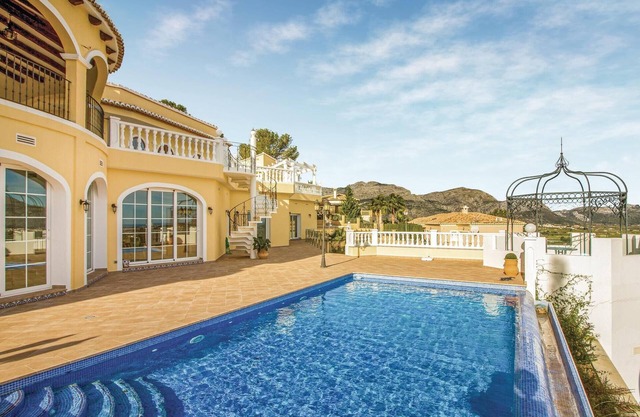 Bonito apartamento en Trullent