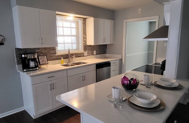 Nice Bartlett area 4 bedroom house