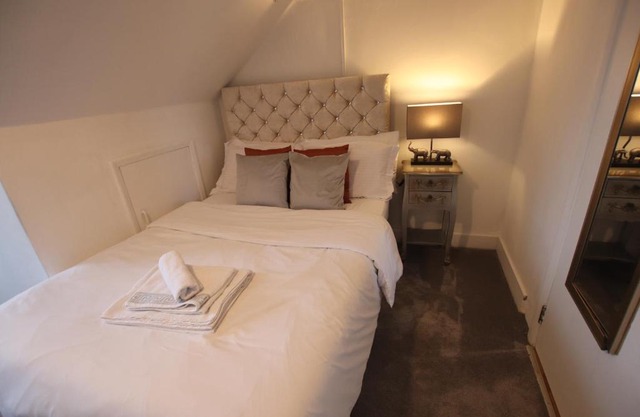 Nice Holiday Studio 15 Mins from Central London