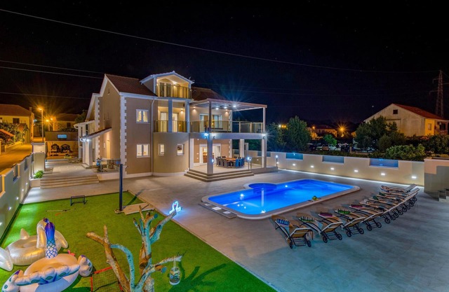 Bonita casa en Dubrava cerca de Sibenik