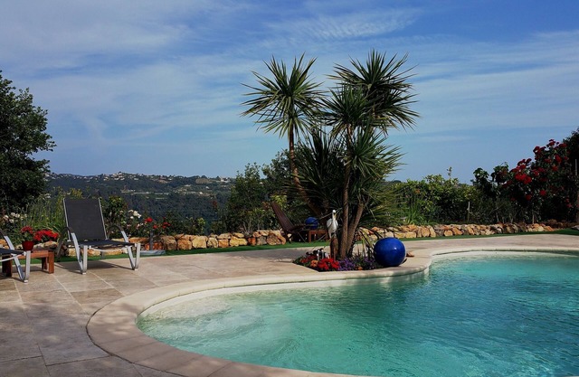 Côte d'Azur villa con piscina, ideal para familias
