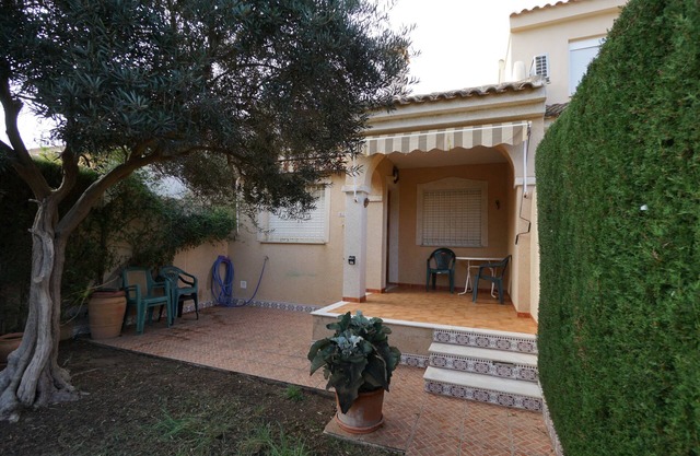 Nice small villa close to the beach