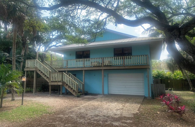Bien actualizado piscina casa cerca de playa privada