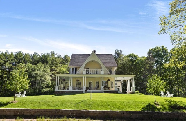 Noble House Inn