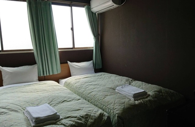 Nonsmoking Twin room 24 hours free drink servi / Osaka Ōsaka