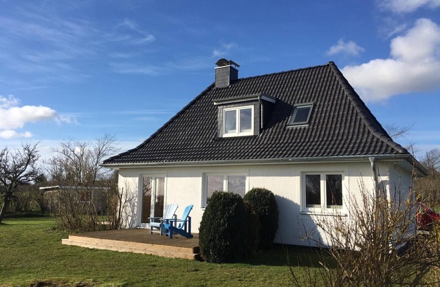 Casa de vacaciones Nordseeblick en un lugar aislado con vistas al mar y perro