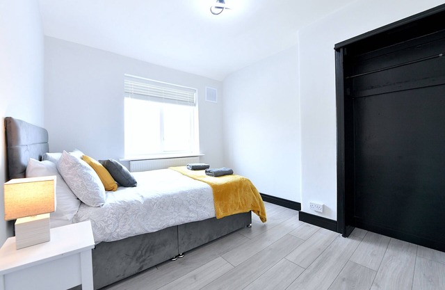 North West London Escape. Modern 3 Bedroom House. Quick to Central London