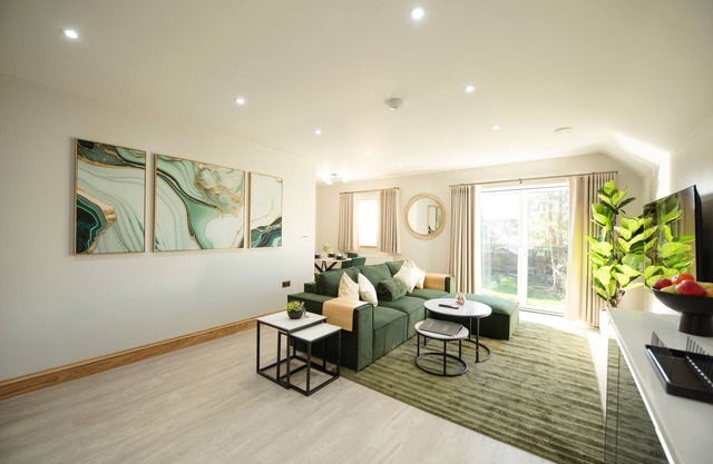Apartamento-Premium-Baño en la habitacion-Vista al Jardín-Oak Lodge-Flat 4