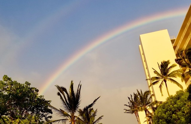 Nuevo condominio con vista al mar y a la montaña! Resortstyle Living 1min To Beach
