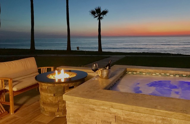 Casa de lujo frente al mar con tres terrazas, jacuzzi y magníficas vistas!