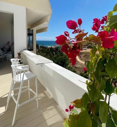 Ocean Studio by ENDLESS SUN I modern comfort, sea view, wi-fi, parking & rooftop pool