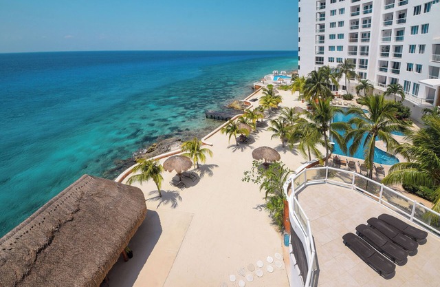 Ocean Views at Peninsula Grand 1A