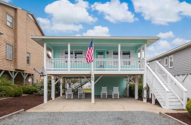 ¡¡Vista al océano!! Adorable, Segunda Fila Casa en Ocean Isle Beach