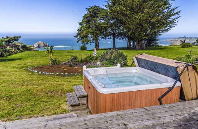 casa frente al mar w / bañera de hidromasaje privada, vistas al mar y entretenimiento!