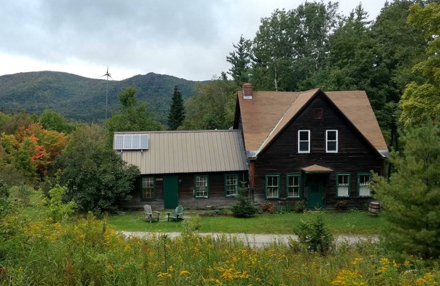 Villa Rustica! Acogedora granja fuera de la red con impresionantes vistas + baño increíble